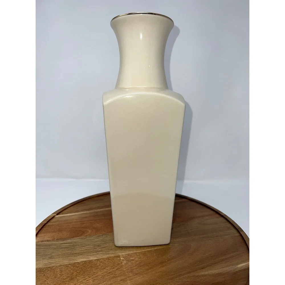 Vintage Japan Iris Bird Vase Cream Gold‎ Trim Decorative Tabletop Display